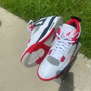 Jordan 4 Fire Red